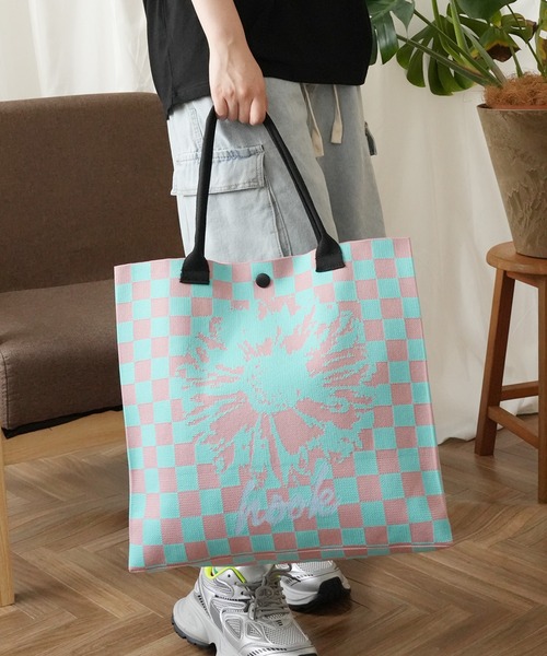 HOOK(フック)の「HOOK -original- ポップマーガレット総柄大容量トートバッグ (LV)(トートバッグ・メンズ・ブラック/グレー/ブルー/イエロー/オレンジ/ミント/ライトブルー/ブラウン/カーキ/レッド・FREE)」の6枚目の写真