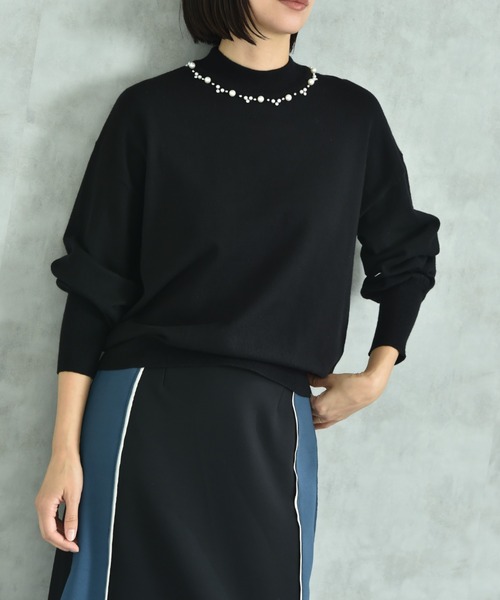 INTERPLANET（インタープラネット）の「パールビジュー付ハイネックニット（ニット/セーター・レディース・ブラック/オフホワイト/グレー/ブルー/イエロー・FREE/LARGE）」の14枚目の写真