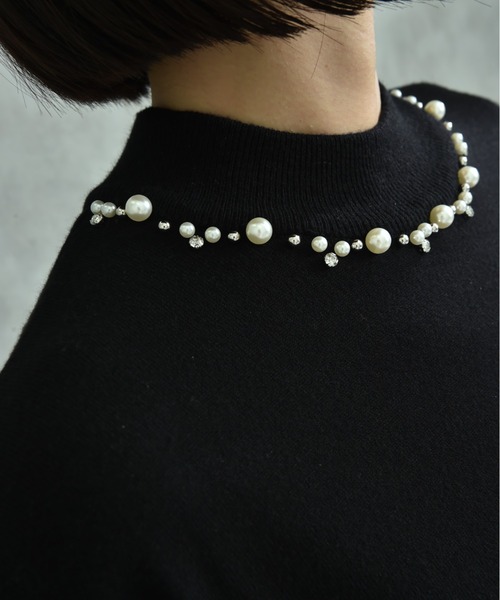 INTERPLANET（インタープラネット）の「パールビジュー付ハイネックニット（ニット/セーター・レディース・ブラック/オフホワイト/グレー/ブルー/イエロー・FREE/LARGE）」の18枚目の写真
