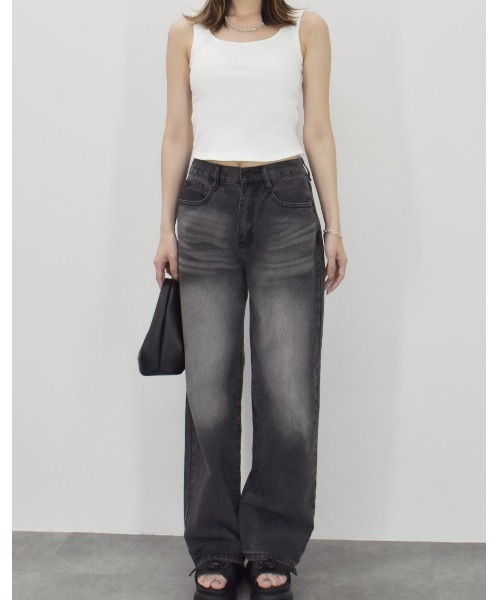 Reurie'（レウリィ）の「カップ付きバッククロスリブタンクトップ／back cross rib tank top ブラトップ ノースリーブ パッド付き ノースリーブ インナー グレー 白 黒 ブラック モノトーン ベーシック シンプル（タンクトップ・レディース・ホワイト/グレー/ブラック・FREE）」の19枚目の写真