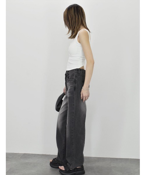 Reurie'（レウリィ）の「カップ付きバッククロスリブタンクトップ／back cross rib tank top ブラトップ ノースリーブ パッド付き ノースリーブ インナー グレー 白 黒 ブラック モノトーン ベーシック シンプル（タンクトップ・レディース・ホワイト/グレー/ブラック・FREE）」の20枚目の写真