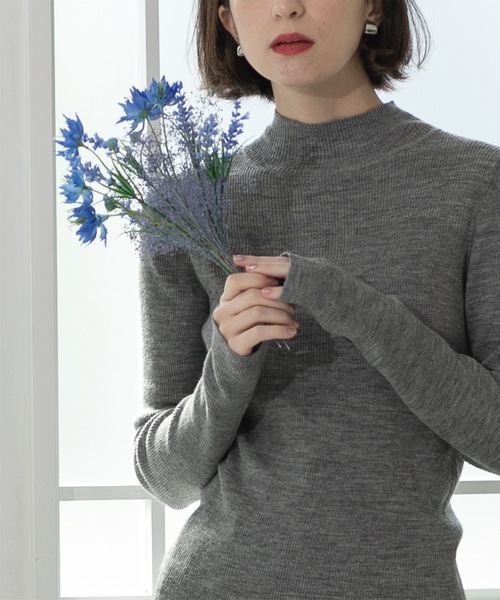 OPAQUE.CLIP(オペークドットクリップ)の「◆《5color》ハイネックシアーリブニット【洗濯機洗い可】(ニット/セーター・レディース・グレー/オレンジ/ブルー/グリーン系/ブラック・42/40/38)」の17枚目の写真