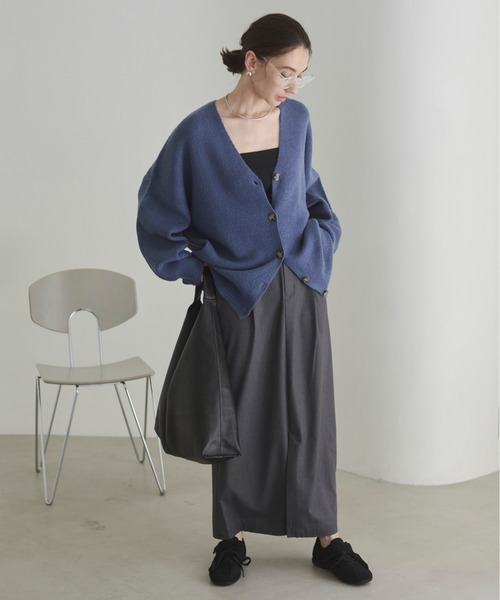 ANGIE（アンジー）の「オーバーサイズ Vネック カーディガン（カーディガン/ボレロ・レディース・オレンジ/ホワイト系その他/ライトグレー/ライム/ピンク/レッド/アイボリー/ブラック/杢グレー/ブルー/ダークブラウン・FREE）」の22枚目の写真