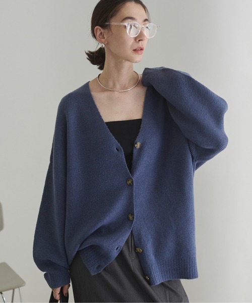 ANGIE（アンジー）の「オーバーサイズ Vネック カーディガン（カーディガン/ボレロ・レディース・オレンジ/ホワイト系その他/ライトグレー/ライム/ピンク/レッド/アイボリー/ブラック/杢グレー/ブルー/ダークブラウン・FREE）」の14枚目の写真