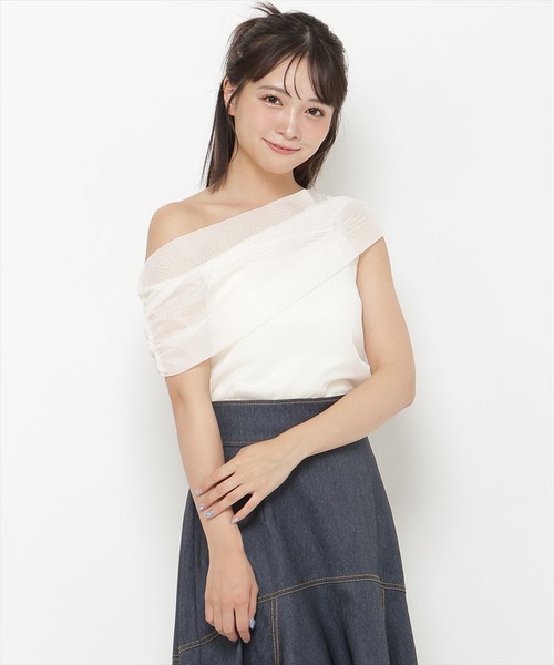 REDYAZEL(レディアゼル)の「アシメドレープチュールトップス(Tシャツ/カットソー・レディース・ブラック/オフホワイト/ピンク・FREE)」の2枚目の写真