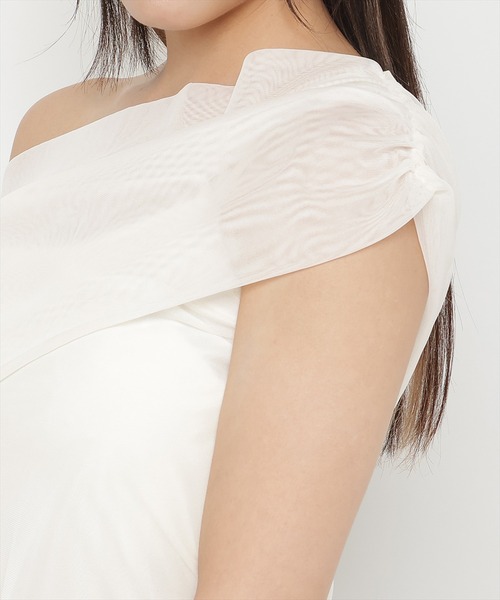 REDYAZEL(レディアゼル)の「アシメドレープチュールトップス(Tシャツ/カットソー・レディース・ブラック/オフホワイト/ピンク・FREE)」の7枚目の写真