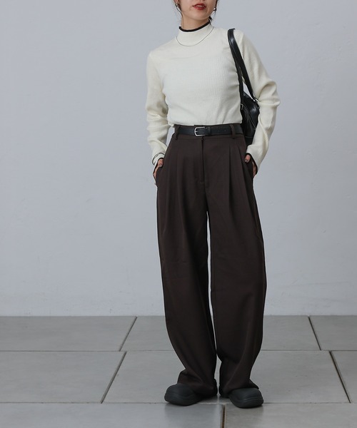 COLONY 2139（コロニートゥーワンスリーナイン）の「PBT配色ラインハイネックリブニット（ニット/セーター・レディース・ブラック/グリーン/レッド/オフホワイト/グレー/チャコールグレー/ネイビー/パープル・FREE）」の16枚目の写真