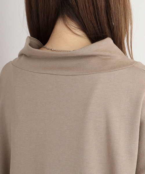 atONE(アットワン)の「ハイネックアイレットプルオーバー(Tシャツ/カットソー・レディース・ライトカーキ/杢グレー/ブラック・LL~3L/4L~5L/M-L)」の8枚目の写真