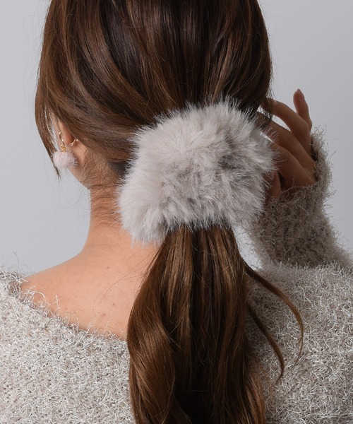 もこもこファーシュシュ  ゴージャスジャラジャラ♬︎♡ もこもこファーシュシュ ゴージャスジャラジャラ♬︎♡