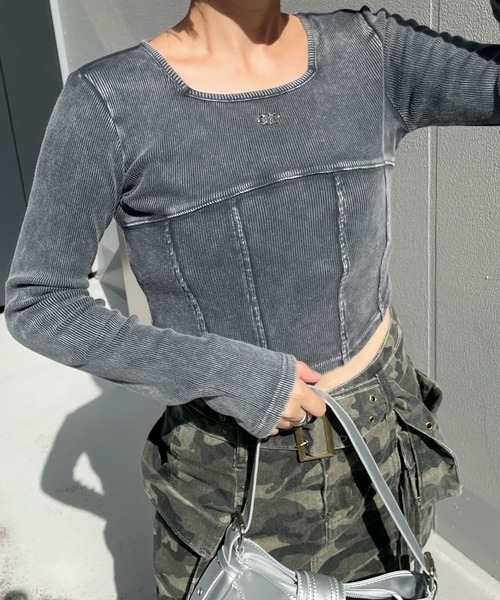 WEGO（ウィゴー）の「WEGO/ヴィンテージウォッシュコルセットデザイントップス（Tシャツ/カットソー・レディース・スミクロ/オフホワイト・FREE）」の11枚目の写真