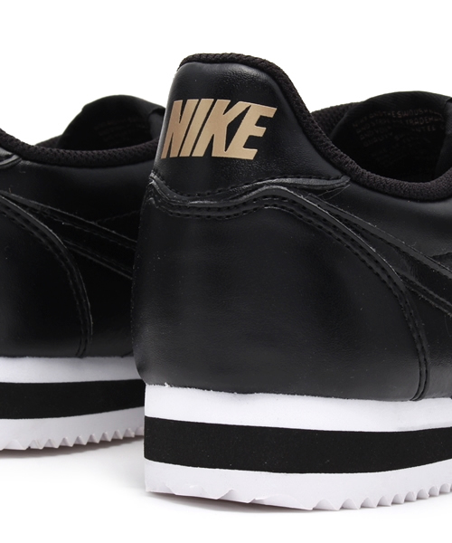 NIKE（ナイキ）の「NIKE / ウィメンズ クラシック コルテッツ レザー (807471-009)（スニーカー・レディース・ブラック・23.5/24/25/24.5）」の8枚目の写真