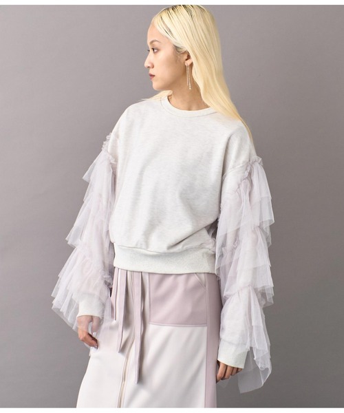 Settimissimo(セッティミッシモ)の「裏毛チュールティアードフリンジプルオーバー(スウェット・レディース・アイボリー/ダークグレー・FREE)」の6枚目の写真