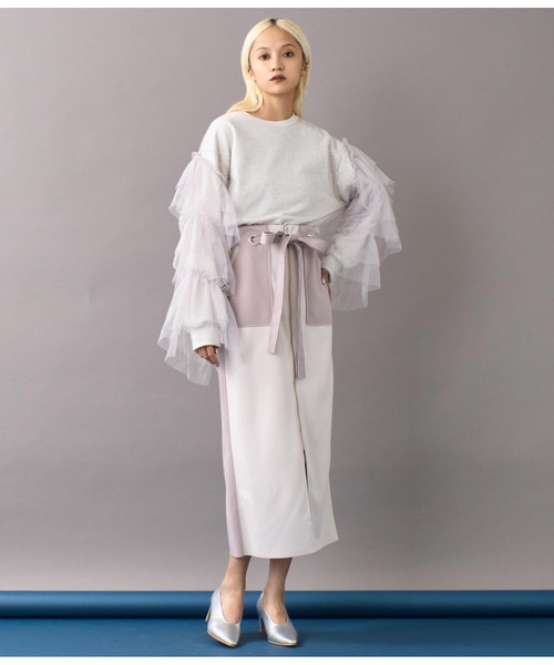 Settimissimo(セッティミッシモ)の「裏毛チュールティアードフリンジプルオーバー(スウェット・レディース・アイボリー/ダークグレー・FREE)」の9枚目の写真