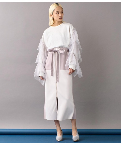 Settimissimo(セッティミッシモ)の「裏毛チュールティアードフリンジプルオーバー(スウェット・レディース・アイボリー/ダークグレー・FREE)」の10枚目の写真