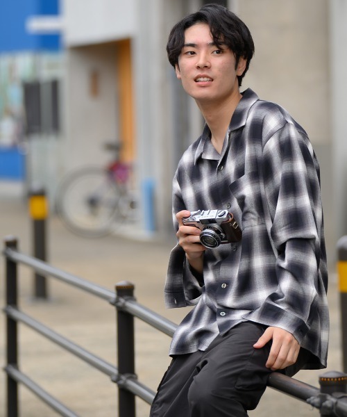 OMNES(オムネス)の「メンズオンブレチェックシャツ(シャツ/ブラウス・メンズ・ブラック・MEDIUM/LARGE)」の9枚目の写真