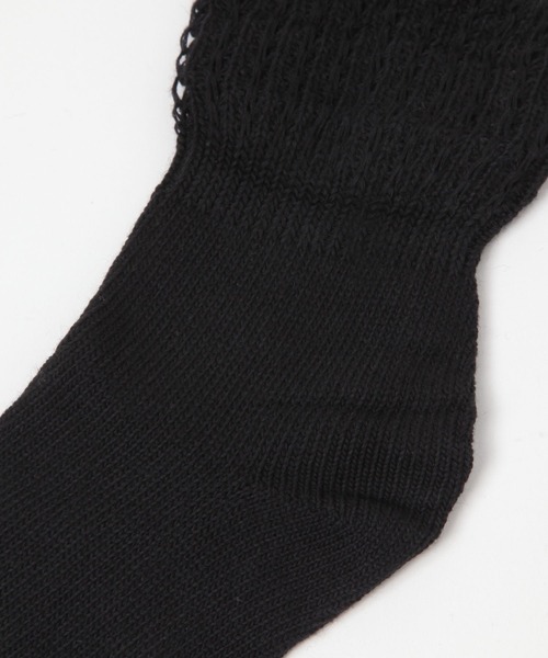 FOREVER 21(フォーエバー トゥエンティーワン)の「ロングルーズソックス(ソックス/靴下・レディース・ベージュ/ブラック・FREE)」の4枚目の写真