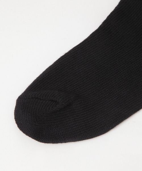 FOREVER 21(フォーエバー トゥエンティーワン)の「ロングルーズソックス(ソックス/靴下・レディース・ベージュ/ブラック・FREE)」の5枚目の写真