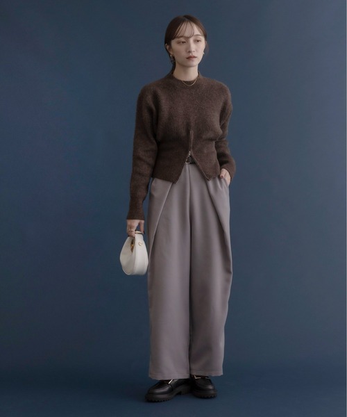 Eimee Law（エイミーロウ）の「ベルテッド タックラップ コクーンラインパンツ（その他パンツ・レディース・ライトブルー/グレー系/スミクロ・MEDIUM）」の22枚目の写真