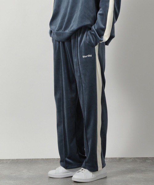 LAKOLE（ラコレ）の「ベロアトラックパンツ / 147363（その他パンツ・メンズ・ブラック/ブルー/ホワイト・LARGE/MEDIUM）」の3枚目の写真