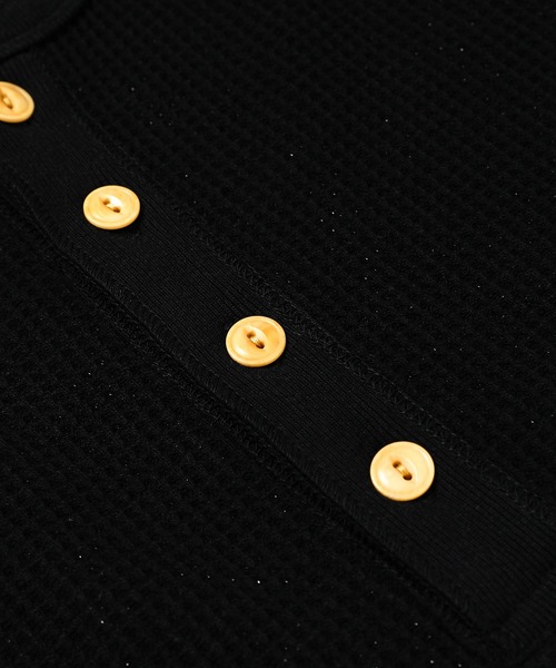 Urig(ウーリッヒ)の「B HENRYNECK WAFFLE LS(Tシャツ/カットソー・メンズ・ブラック/ライトグレー・2)」の5枚目の写真