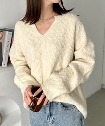ケーブル編みVネック長袖ニットトップス