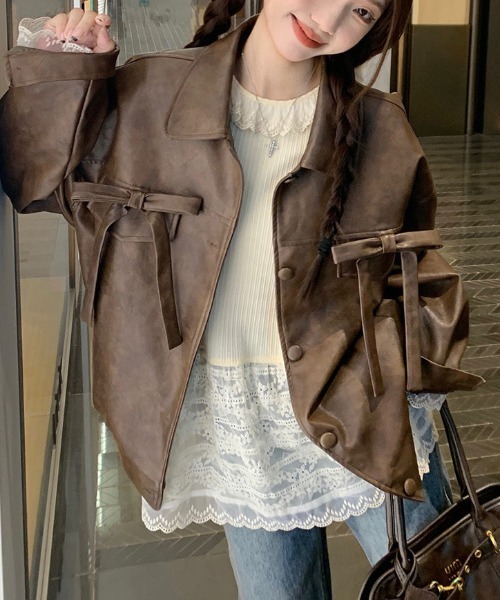 Achic（アシック）の「ブラウンリボンレザージャケット（テーラードジャケット・レディース・ブラウン・M）」の6枚目の写真