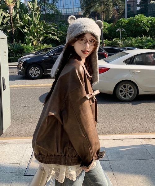 Achic（アシック）の「ブラウンリボンレザージャケット（テーラードジャケット・レディース・ブラウン・M）」の8枚目の写真