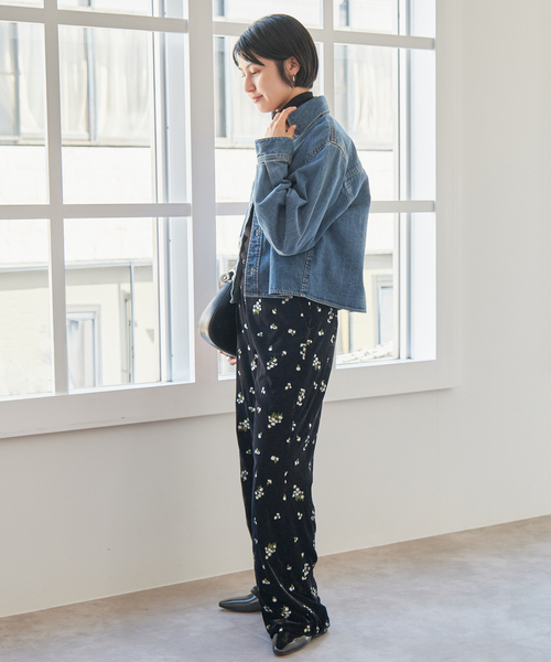 Spick & Span（スピックアンドスパン）の「ブーケエンブロイダリーストレートパンツ（スラックス・レディース・アイボリー/ブラック・38/36）」の9枚目の写真