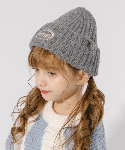 URBAN CHERRY（アーバンチェリー）の「ダメージデザインフロントロゴ刺繍ニットキャップ（ニットキャップ/ビーニー・キッズ・ブラウン/ピンク/ブラック/グレー・FREE）」の3枚目の写真