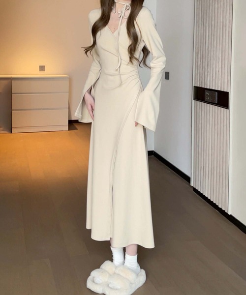 Jasmine Grandiflorum(ジャスミングランディフローラム)の「【Jasmine】アシメトリーデザインギャザーワンピース(ワンピース・レディース・ブラック/ベージュ・FREE)」の15枚目の写真
