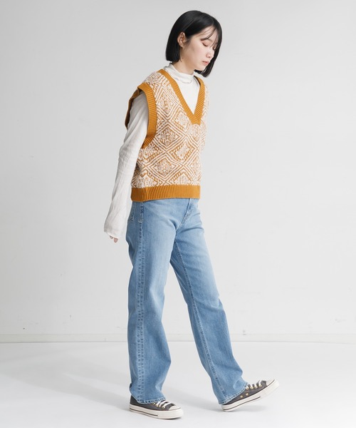 AMERICAN RAG CIE（アメリカンラグシー）の「【ARC】深Vネックベスト（ベスト・レディース・アイボリー/ベージュ・FREE）」の12枚目の写真