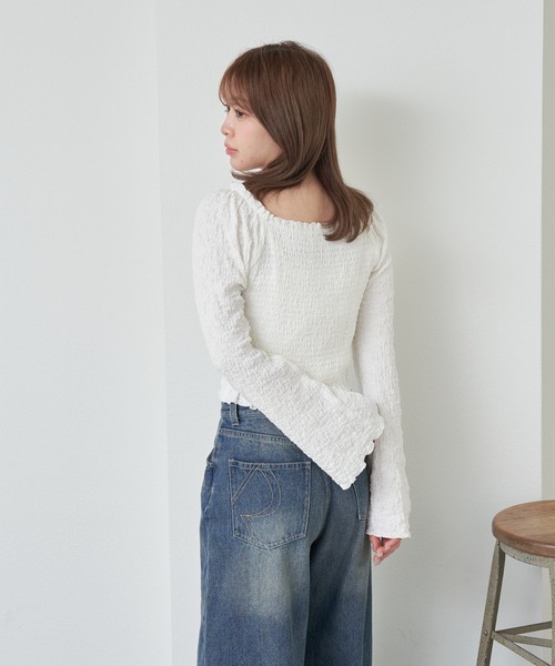 RAY CASSIN（レイカズン）の「ドロストシャーリングトップス /　ブラウス（シャツ/ブラウス・レディース・ミント/アイボリー/ホワイト系その他2・FREE）」の9枚目の写真