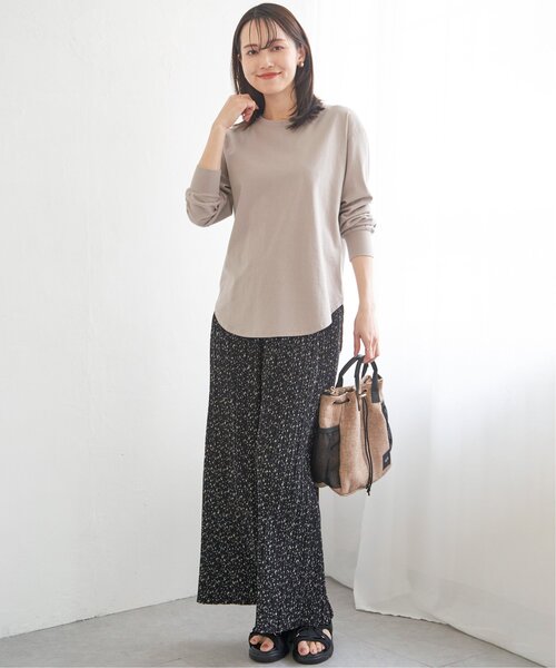 ikka（イッカ）の「コットンUSA裾ラウンドロンT（Tシャツ/カットソー・レディース・ダークベージュ/その他1/オフホワイト/チャコールグレー・S/M/L）」の8枚目の写真