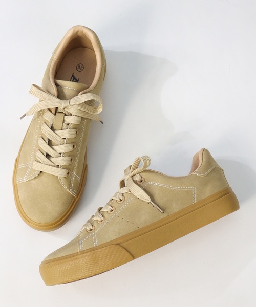 AAA+（サンエープラス）の「コートスニーカー ユニセックス ヴァルカナイズ製法（スニーカー・レディース・シルバー系1/ベージュ系1/キャメル/ホワイト系1/ブラック系1/グレー系1/ダークブラウン系1・36/37/38/39/40/41/42/43/44/45）」の5枚目の写真