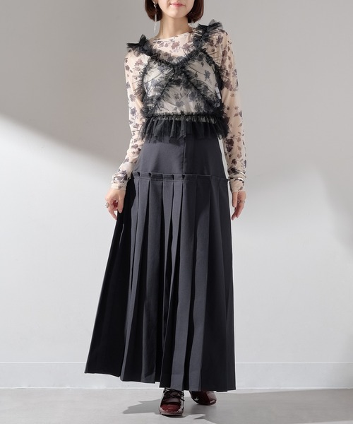 MAISON BREEZE reveur（メゾンブリーズレヴール）の「【MAISON BREEZE reveur】TRツイル ティアードプリーツスカート DTK（スカート・レディース・ベージュ/ライトグレー/ブラック/チャコールグレー・FREE）」の13枚目の写真