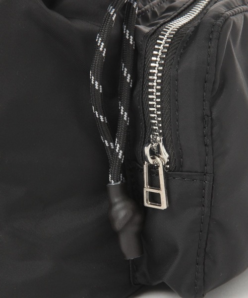 THEATRE PRODUCTS(シアタープロダクツ)の「【THEATRE PRODUCTS】別注フリルキンチャクショルダー(ショルダーバッグ・レディース・グレイッシュベージュ/ブラック・FREE)」の13枚目の写真