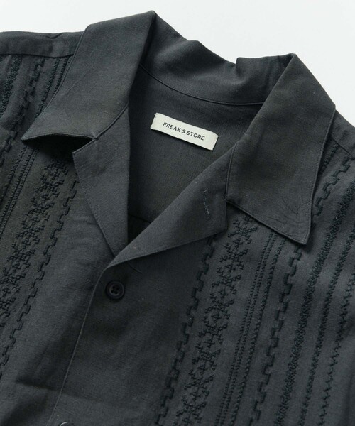 FREAK'S STORE（フリークスストア）の「限定展開 Relax Fit リラックスフィット リネンレーヨン デザイン刺繍 キューバシャツ（シャツ/ブラウス・メンズ・ブラック/ネイビー/チャコールグレー/ブラウン・SMALL/LARGE/MEDIUM）」の20枚目の写真