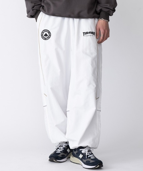 THRASHER(スラッシャー)の「【THRASHER】(U)ナイロン タスラン ラインパンツ 017280(その他パンツ・メンズ・ホワイト/ブラック・LL/M/L)」の2枚目の写真