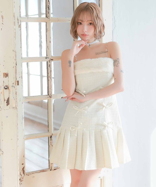 Tika(ティカ)の「キャバドレス ミニ フレア ツイード パール キャミソール ノースリーブ フェイクファー ラメ リボン プリーツドレス キャバワンピ(ドレス・レディース・ピンク/オフホワイト・LARGE/MEDIUM/SMALL/X-SMALL)」の4枚目の写真