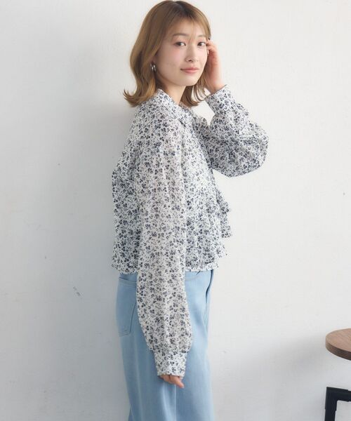 RETRO GIRL(レトロガール)の「ウエストフリルSH(シャツ/ブラウス・レディース・オフホワイト/ブルー/ホワイト系その他・FREE)」の20枚目の写真