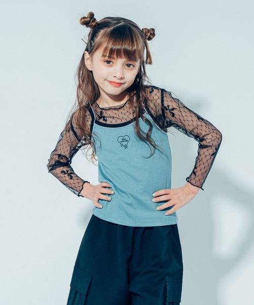 URBAN CHERRY(アーバンチェリー)の「【快適さらリブ素材】ハートプリント配色パイピングキャミソール(キャミソール・キッズ・ピンク/アイボリー/ブラック/ブルー・110cm/120cm/130cm/140cm/150cm)」の3枚目の写真