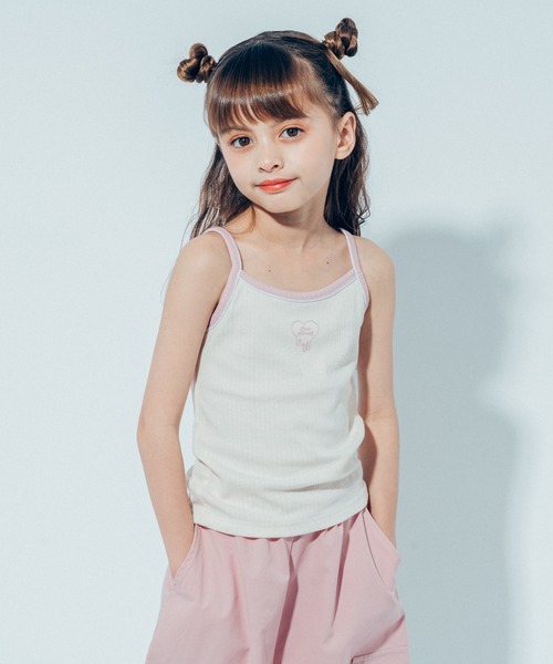 URBAN CHERRY(アーバンチェリー)の「【快適さらリブ素材】ハートプリント配色パイピングキャミソール(キャミソール・キッズ・ピンク/アイボリー/ブラック/ブルー・110cm/120cm/130cm/140cm/150cm)」の17枚目の写真
