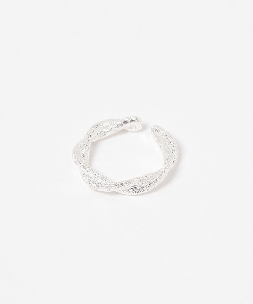 LAKOLE(ラコレ)の「ツイストラインリング / 323247(リング・レディース・その他1/その他2・FREE)」の2枚目の写真