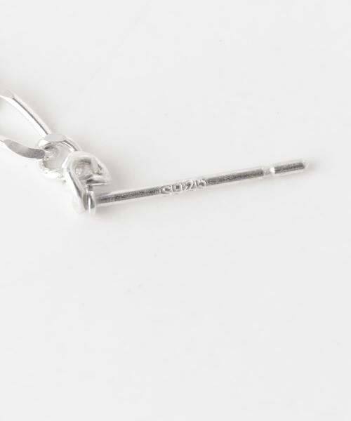 SMELLY(スメリー)の「SMELLY so’ cylindrical pierce(ピアス(両耳用)・レディース・シルバー・-)」の3枚目の写真