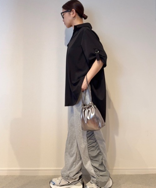 Belle Cie（ベルシー）の「抜け感プラスでオトナな スキッパー チュニック シャツ（チュニック・レディース・レッド/ネイビー/ブラック/ホワイト/マスタード/ピンク・FREE）」の11枚目の写真