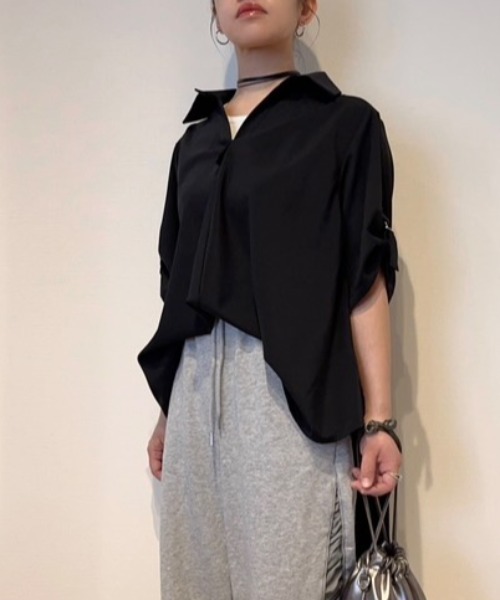 Belle Cie（ベルシー）の「抜け感プラスでオトナな スキッパー チュニック シャツ（チュニック・レディース・レッド/ネイビー/ブラック/ホワイト/マスタード/ピンク・FREE）」の7枚目の写真