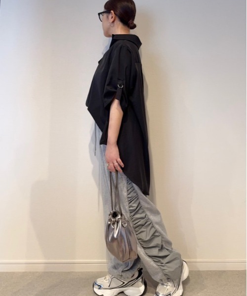 Belle Cie（ベルシー）の「抜け感プラスでオトナな スキッパー チュニック シャツ（チュニック・レディース・レッド/ネイビー/ブラック/ホワイト/マスタード/ピンク・FREE）」の12枚目の写真