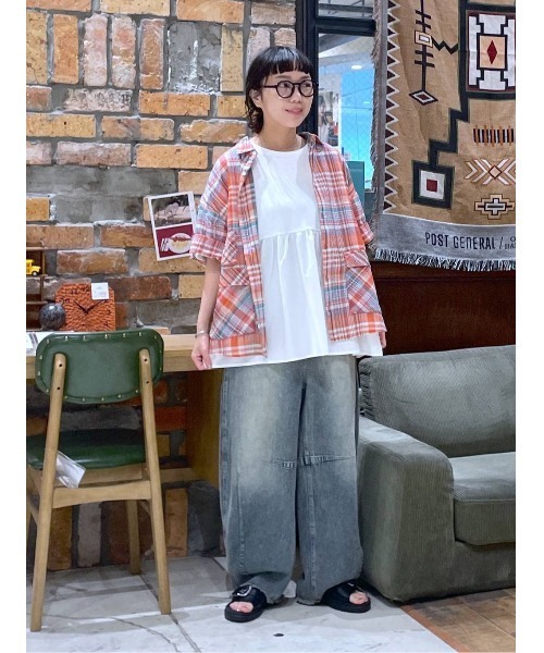 niko and...（ニコアンド）の「リネン混サッカーチェックシャツ（シャツ/ブラウス・レディース・ブルー/アイボリー/ライトブルー/オレンジ/グリーン・MEDIUM/LARGE）」の11枚目の写真