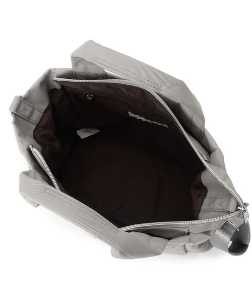 SHOO・LA・RUE(シューラルー)の「【撥水】フロントポケットトートバッグ(トートバッグ・レディース・ブラック/グレー/ライトブルー・00)」の16枚目の写真