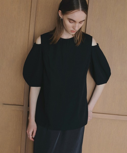 MANOF(マノフ)の「SLASH SHOULDER TOPS(Tシャツ/カットソー・レディース・ミント/アイボリー/ブラック・M/S)」の16枚目の写真